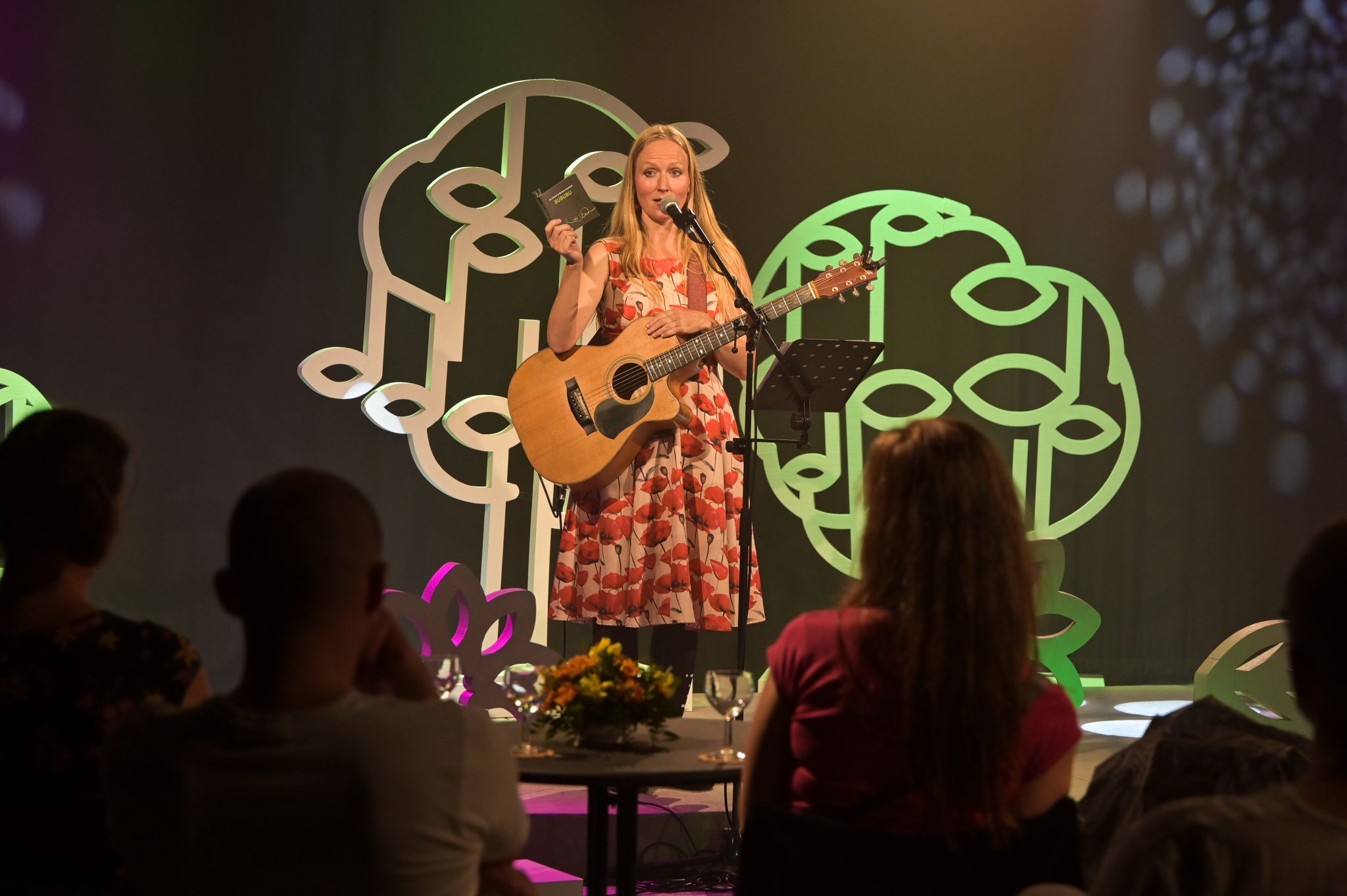 Bášňový a písňový recitál Blondýny alias Evy Sukové už tento pátek 10.7.